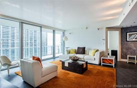 Меблированная четырехкомнатная квартира с видом на океан в Майами, Флорида, США за 1 017 000 €