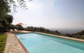 Вилла с потрясающим панорамным видом, Массароза, Тоскана, Италия за 1 700 € в неделю