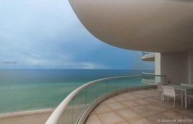 Элитные апартаменты с видом на океан в резиденции на первой линии от пляжа, Санни Айлс Бич, Флорида, США за $2 300 000