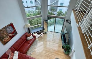 2-комнатная квартира в кондо 132 м² в Коллинз-авеню за $769 000