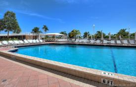 Изысканная двуспальная квартира с видом на океан в Бал Харборе, Флорида, США за 693 000 €