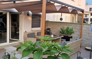 2-комнатная квартира 70 м² в Порече за 228 000 €