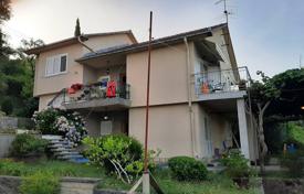 Меблированный дом с террасами и гаражом, Тиват, Черногория за 1 100 000 €