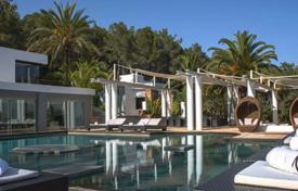 Просторная вилла с бассейном, садом и теннисным кортом, Ибица, Испания за 27 500 € в неделю