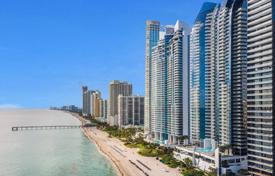 Элитные меблированные апартаменты с видом на океан в резиденции на первой линии от пляжа, Санни Айлс Бич, Флорида, США за $2 795 000