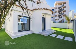 3-комнатная вилла 109 м² в Ориуэла Коста за 590 000 €