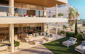 Четырехкомнатные апартаменты с садом и бассейном в новой резиденции с бизнес-центром, спа и бассейнами, Малага, Испания за 529 000 €