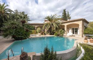 6-комнатная вилла в Мужене за 1 880 000 €