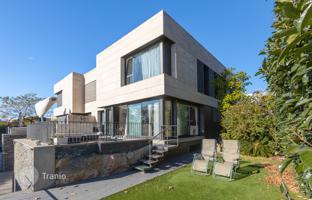 5-комнатный дом 355 м² в Матаро за 850 000 €