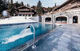 Двухэтажное шале с бассейном, фитнес-центром и кинотеатром, Кран-Монтана, Швейцария за 75 000 € в неделю