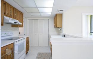 6-комнатная квартира в кондо 157 м² в Палм-Бич-Гарденс за $379 000