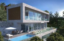 Дизайнерская вилла с террасой и видом на море и горы, Марбелья, Испания за 1 760 000 €