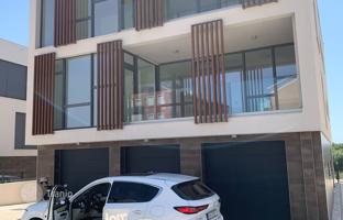4-комнатная квартира 99 м² в Ровине за 657 000 €