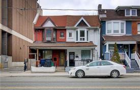 Таунхаус на улице Дафферин, Торонто, Онтарио,  Канада за C$1 213 000