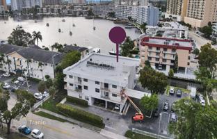 2-комнатная квартира в кондо 107 м² в Халландейл Бич за $359 000