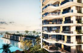 Новый жилой комплекс с прямым выходом к морю, бассейнами и полем для гольфа, Рас-эль-Хайма, ОАЭ за От $329 000