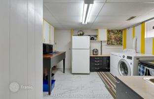 11-комнатный дом в Этобико за C$1 293 000