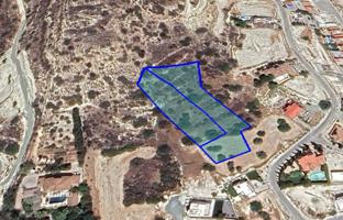 Земельный участок 4 349 м² в Палозии за 650 000 €