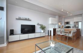 Квартира на Эглинтон-авеню Восток, Торонто, Онтарио,  Канада за C$759 000