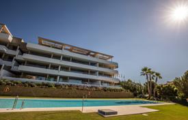 Комфортабельные апартаменты с парковкой и террасой в жилом комплексе бассейном и садом, Бенаавис, Испания за 380 000 €