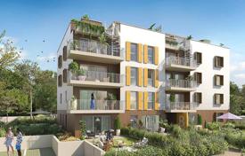 Новый жилой комплекс в 800 м от пляжа, Антиб, Лазурный Берег, Франция за От $341 000