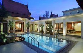 Стильная вилла с террасой, бассейном и садом в современной резиденции, недалеко от пляжа, Банг Тао, Таиланд за $2 480 000