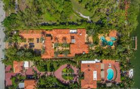 Роскошная вилла с садом, бассейном, частным доком, террасами и видом на залив, Майами-Бич, США за $11 950 000