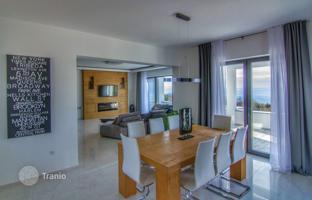 8-комнатный дом 400 м² в Кастав за 1 300 000 €