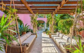 Классическая вилла с бассейном, спа и террасой, Майами-Бич, США за $5 950 000