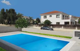 Комфортабельная вилла с бассейном и верандой, Никосия, Кипр за 750 000 €