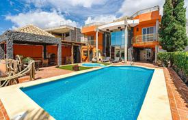 Пятиуровневая дизайнерская вилла с бассейном, садом и гаражом в Коста Адехе, Тенерифе, Испания за 2 310 000 €