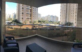 Уютные апартаменты с террасой и видом на море в светлой резиденции, Нетания, Израиль за $662 000