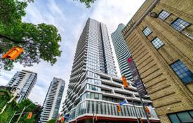 Квартира на Вуд-стрит, Олд Торонто, Торонто,  Онтарио,   Канада за C$871 000