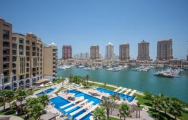 Резиденция на берегу моря с отелем и бассейнами, Доха, Катар за От $800 000