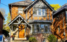 Дом в городе в Этобико, Торонто, Онтарио,  Канада за C$2 286 000