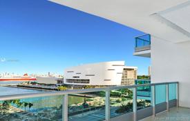 Двухуровневые стильные апартаменты на берегу океана в Майами, Флорида, США за $1 100 000