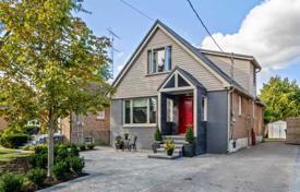 Дом в городе в Норт-Йорке, Торонто, Онтарио,  Канада за C$1 771 000