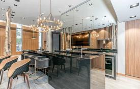 Квартира на Рохэмптон-авеню, Олд Торонто, Торонто,  Онтарио,   Канада за C$727 000