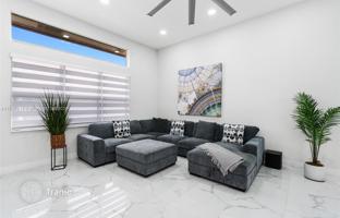 5-комнатный дом 362 м² в Корал-Спрингс за $950 000