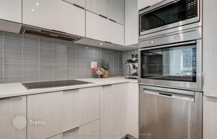 5-комнатная квартира на Ричмонд-стрит Запад за C$1 207 000