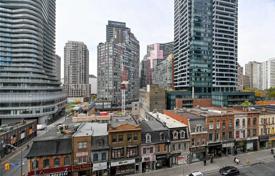 Квартира на Уэллсли-стрит Восток, Олд Торонто, Торонто,  Онтарио,   Канада за C$823 000