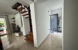 Дом в городе в Градаце, Сплитско-Далматинская жупания, Хорватия за 280 000 €