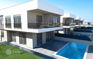 6-комнатная вилла 400 м² в Дёшемеалтах за 34 983 000 TRY