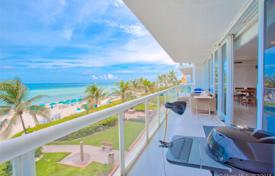 Отремонтированная светлая квартира на первой линии от песчаного пляжа в Санни-Айлс-Бич, Флорида, США за 2 140 000 €