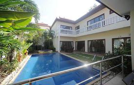 Дом в городе в Наклуа, Бангламунг, Чонбури,  Таиланд за $3 360 в неделю