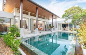 Меблированная вилла с бассейном, садом и террасой, Пхукет, Таиланд за $670 000