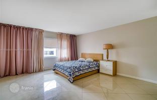 1-комнатная квартира в кондо 93 м² в Санни Айлс Бич за $389 000