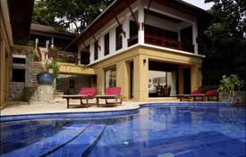 Стильная вилла с террасой, бассейном и садом в уютной резиденции, недалеко от пляжа, Ката, Таиланд за $2 500 000