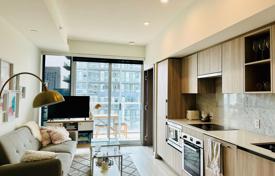 Квартира на Батерст-стрит, Торонто, Онтарио,  Канада за C$738 000