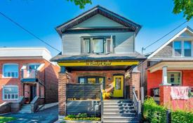 Дом в городе в Восточном Йорке, Торонто, Онтарио,  Канада за C$1 517 000
